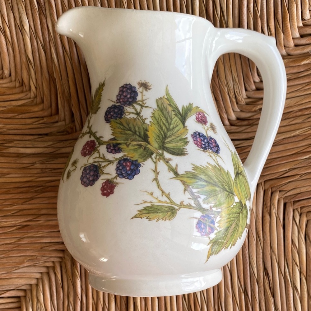 Fiorentine Hand Finished Italy Wild Blackberry Floral Ceramic Pitcher Vintage